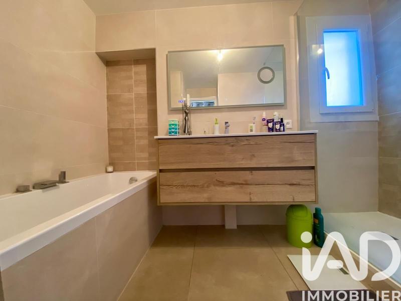 Maison - 107 m² - 5 pièces