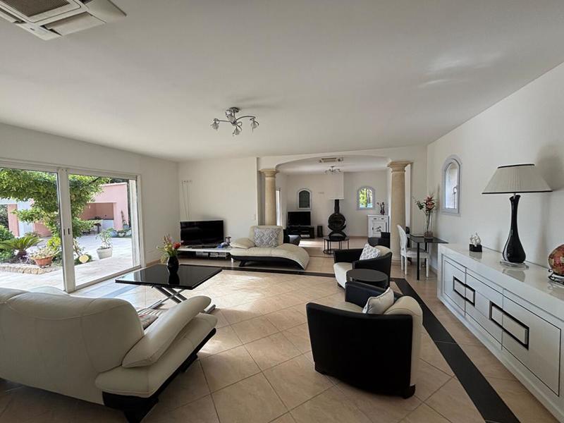 Villa - 142 m² - 6 pièces