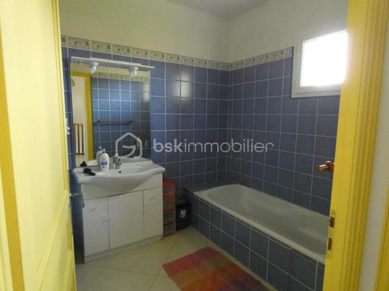 Villa - 184 m² - 8 pièces