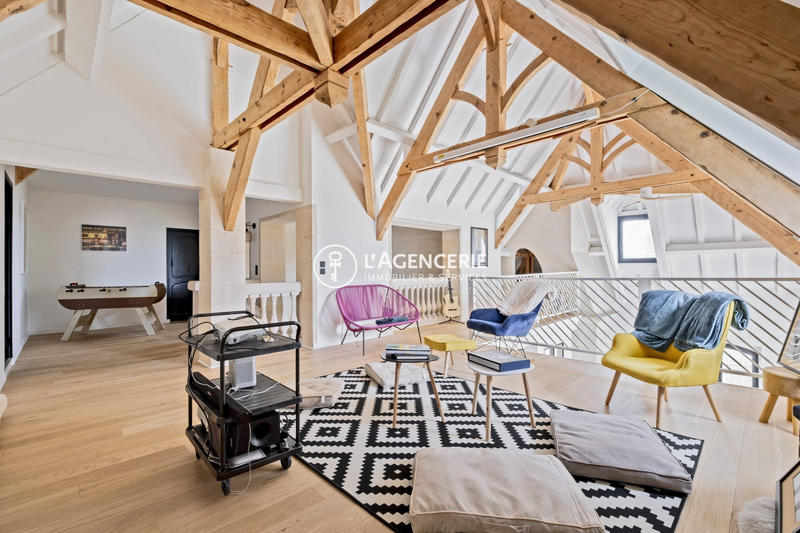 Maison ancienne - 265 m² - 7 pièces