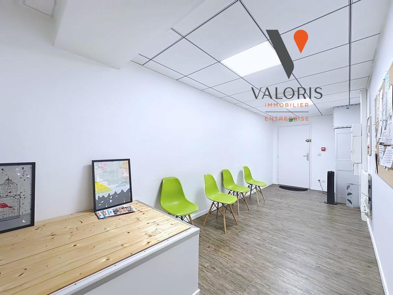 Bureau - 83 m² - 4 pièces