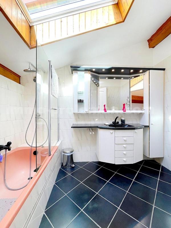 Maison - 192 m² - 5 pièces