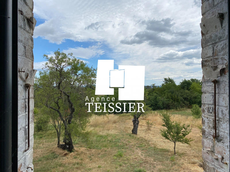 Maison - 230 m² - 5 pièces