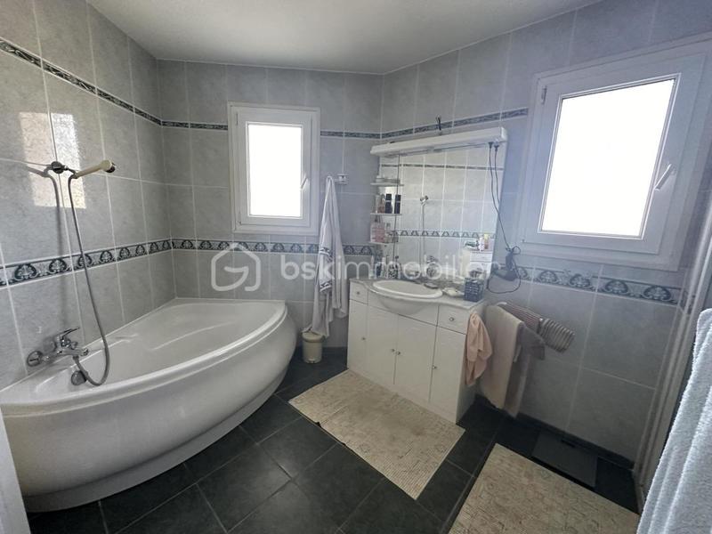 Maison de village - 236 m² - 5 pièces