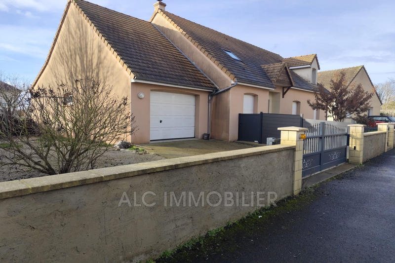 Maison - 151 m² - 7 pièces