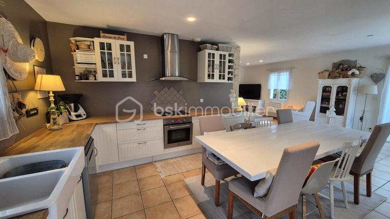 Villa - 96 m² - 5 pièces