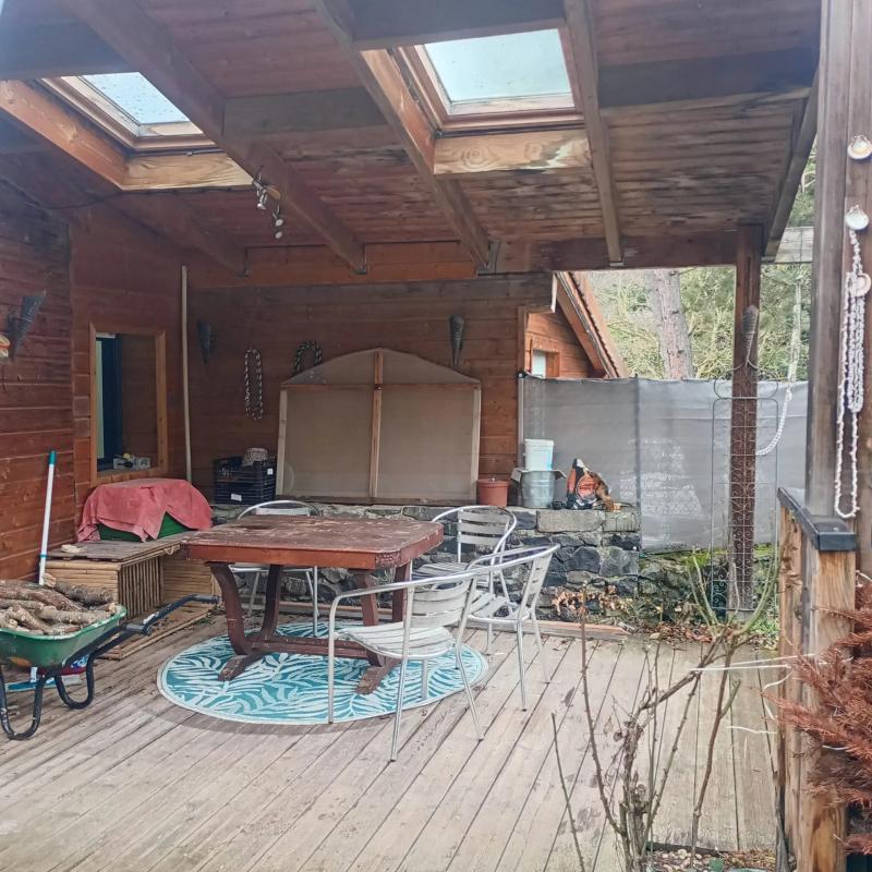 Maison - 230 m² - 8 pièces