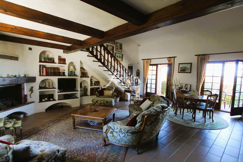 Maison - 130 m² - 4 pièces