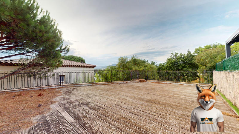 Appartement - 141 m² - 6 pièces