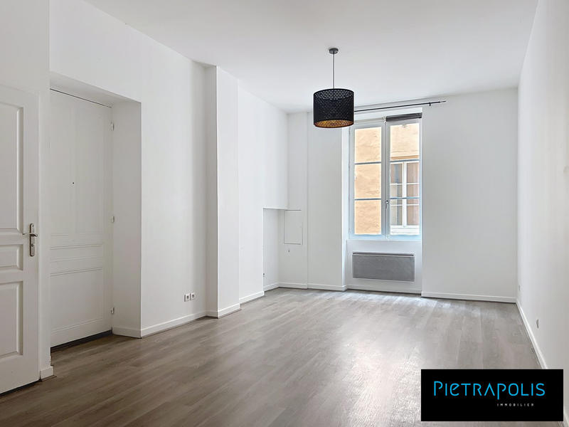 Appartement - 77 m² - 4 pièces