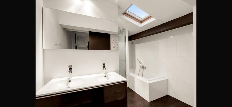 Maison - 213 m² - 6 pièces