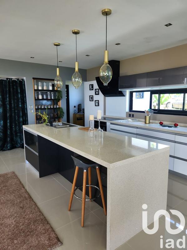 Maison - 161 m² - 5 pièces