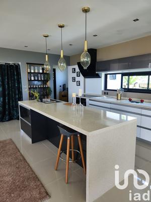 Maison - 161 m² - 5 pièces