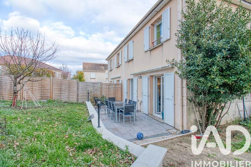 Maison - 92 m² - 4 pièces