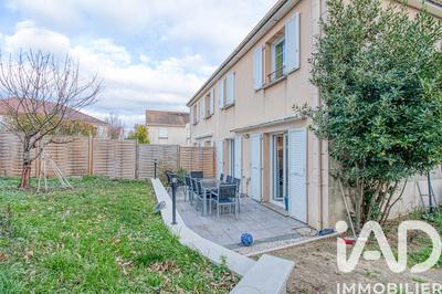 Maison - 92 m² - 4 pièces