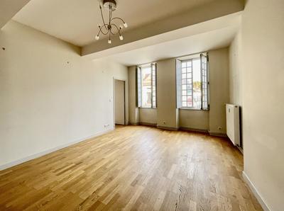 Appartement - 89 m² - 3 pièces