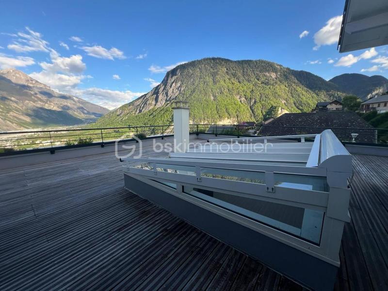 Maison - 177 m² - 6 pièces