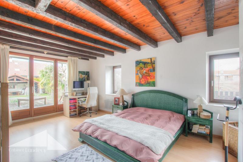 Maison ancienne - 242 m² - 5 pièces