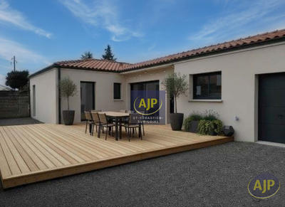 Maison - 99 m² - 4 pièces