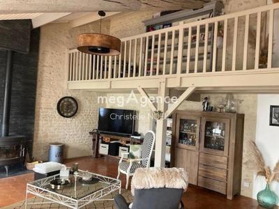 Maison - 180 m² - 7 pièces