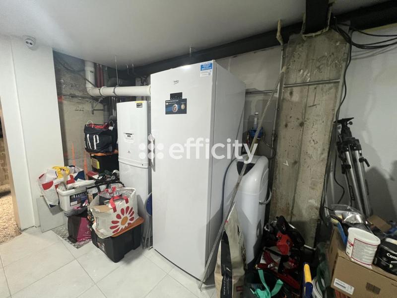 Maison - 180 m² - 5 pièces