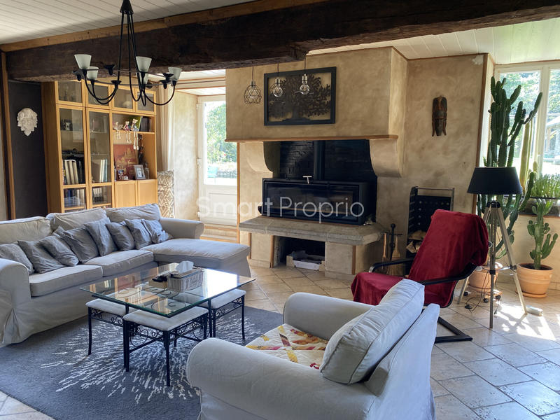 Maison - 187 m² - 8 pièces