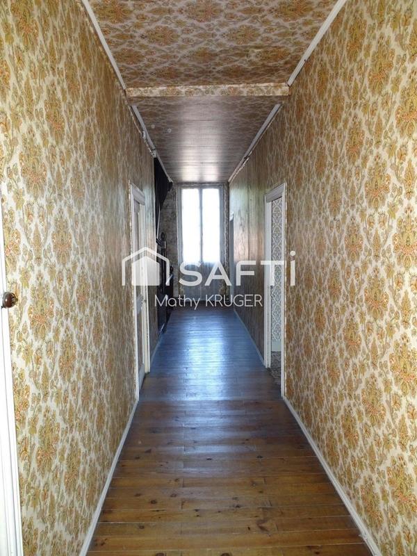 Maison - 270 m² - 9 pièces