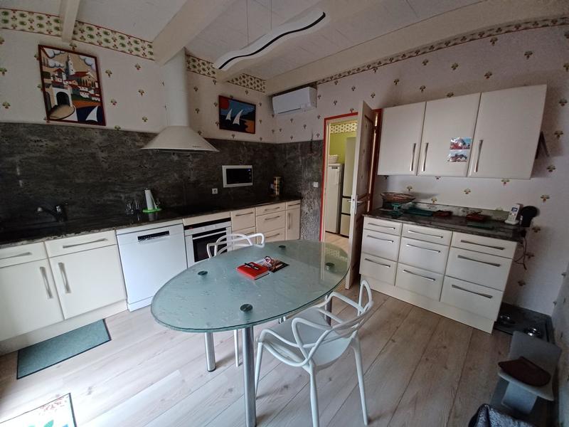 Maison - 140 m² - 5 pièces