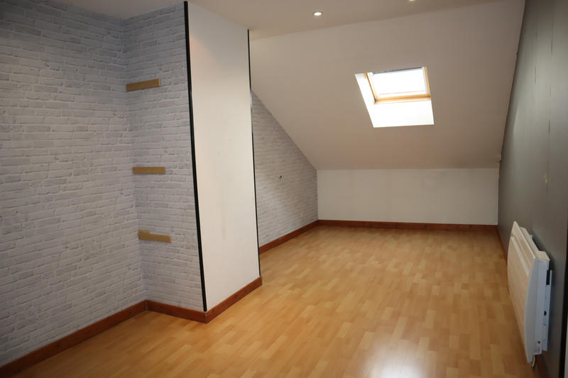 Maison - 146 m² - 8 pièces