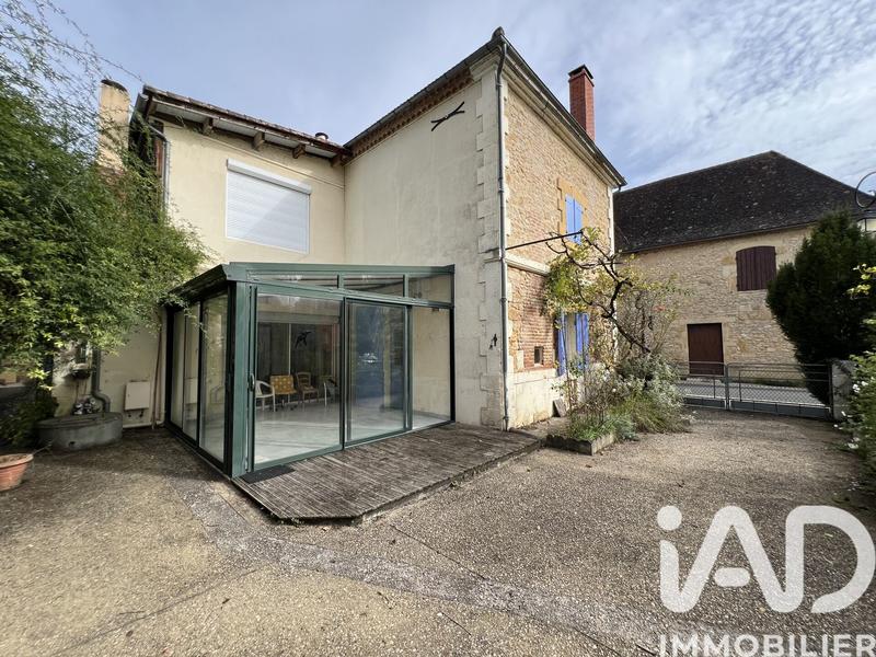 Maison - 288 m² - 8 pièces