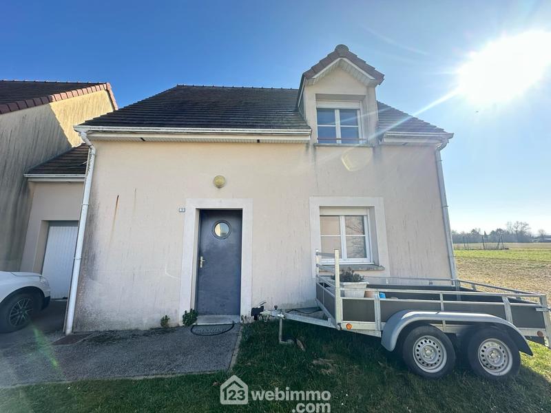 Maison - 104 m² - 4 pièces