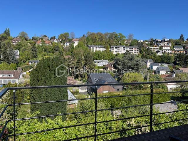 Maison - 113 m² - 5 pièces