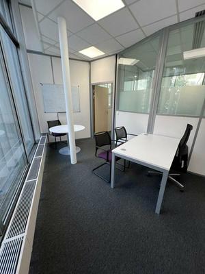 Bureau - 556 m²