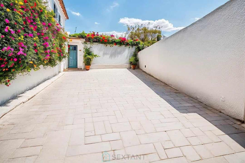 Maison - 160 m² - 3 pièces