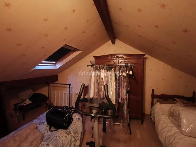 Maison - 95 m² - 5 pièces