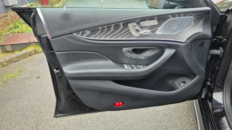 Mercedes Classe Cls III 2.9 400 340 4Matic 9g-Tronic Amg Line Plus - Automatique Toit ouvrant