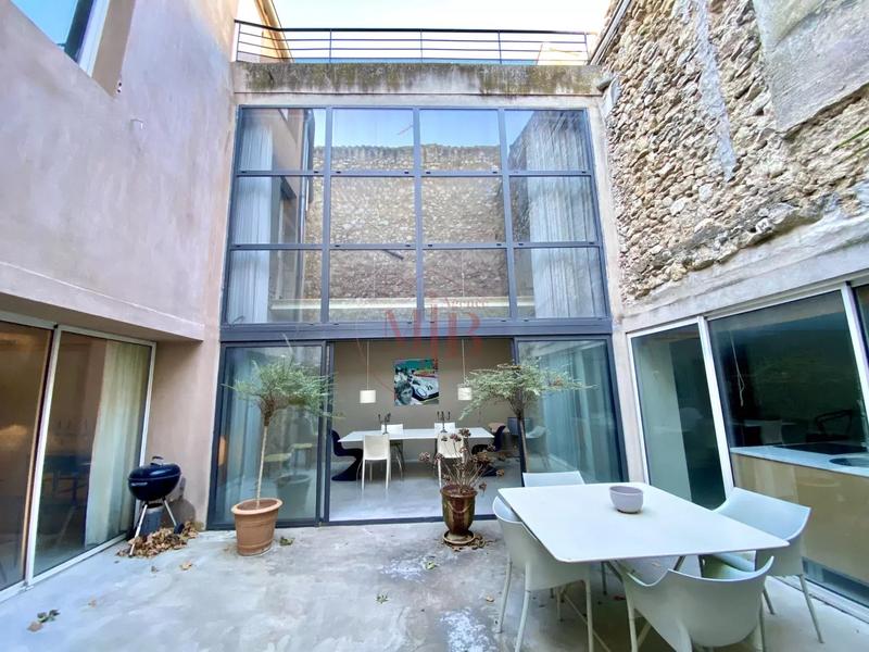 Maison de village - 350 m² - 12 pièces