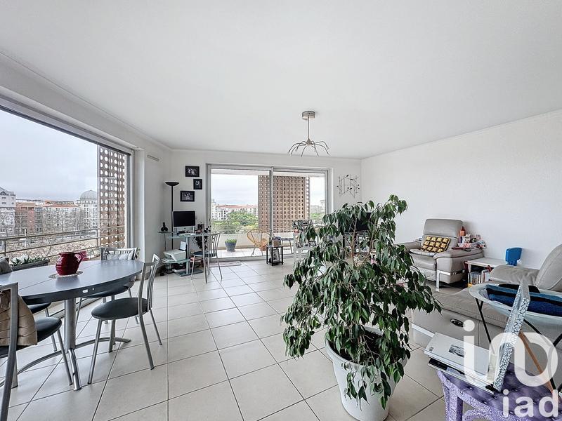 Appartement - 84 m² - 3 pièces