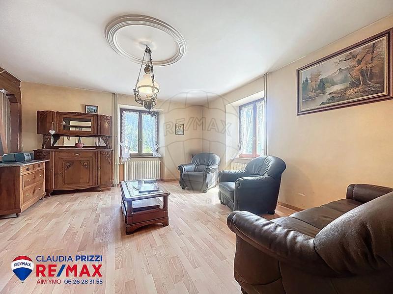 Maison - 255 m² - 9 pièces