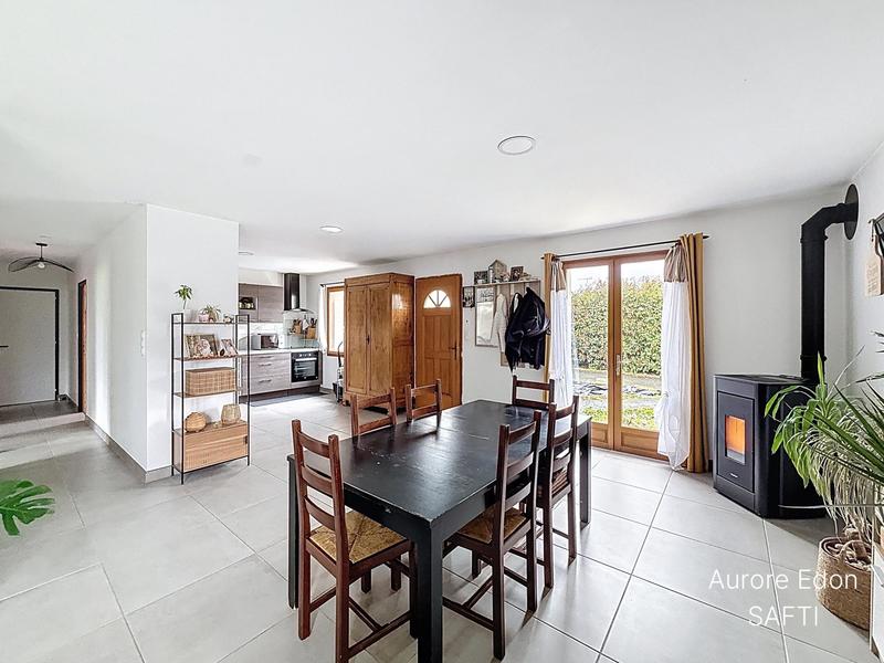 Maison - 82 m² - 4 pièces