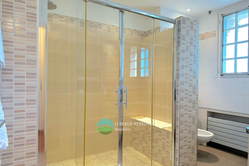 Maison - 255 m² - 9 pièces