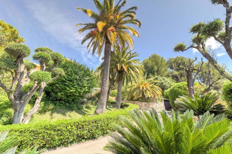 Maison de maîtres - 386 m² - 10 pièces