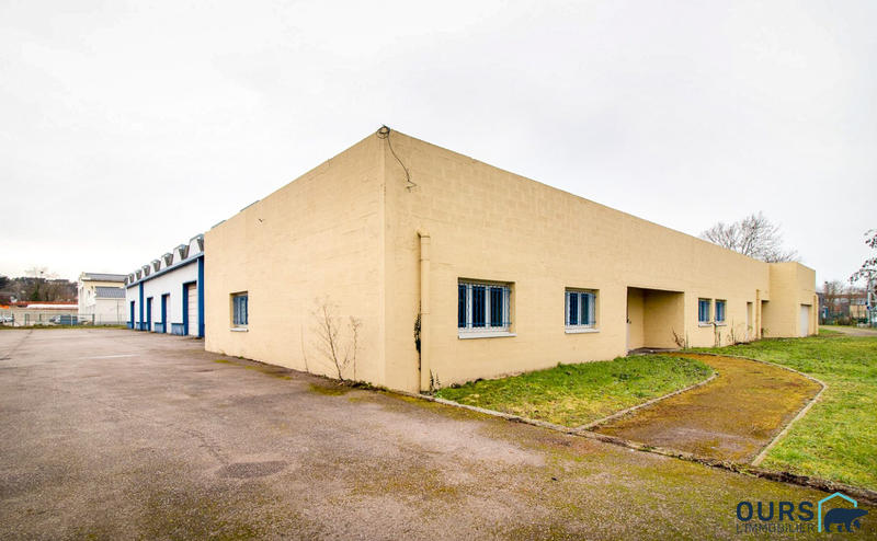 Local d'activités - 3 383 m²