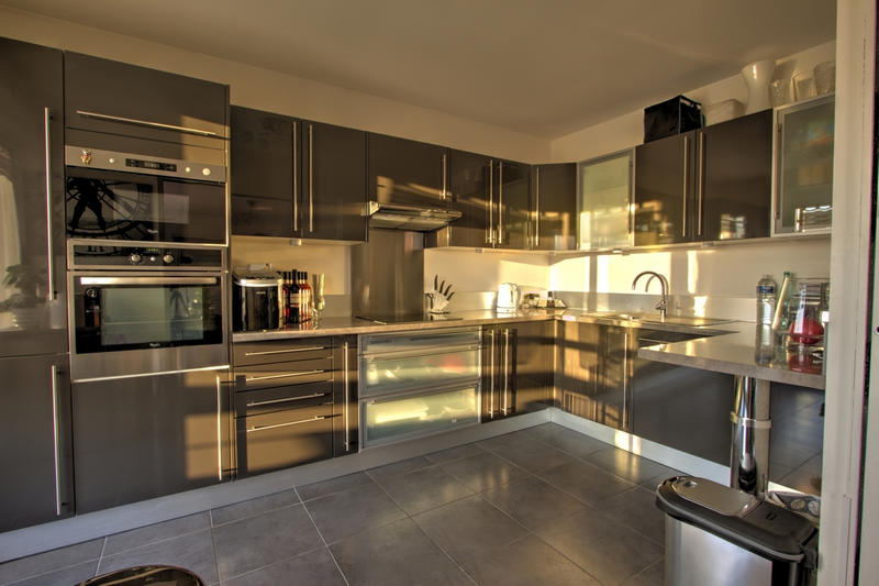 Appartement - 90 m² - 4 pièces