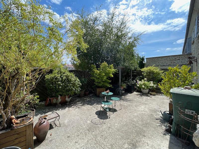 Maison - 210 m² - 5 pièces