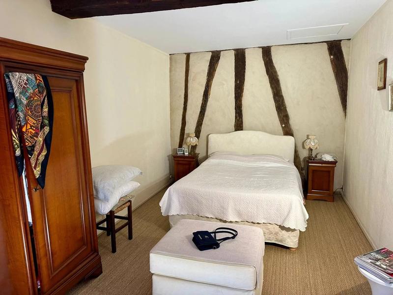 Maison - 260 m² - 8 pièces