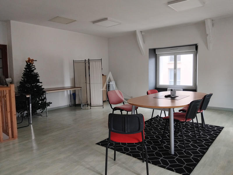 Local commercial - 95 m² - 3 pièces