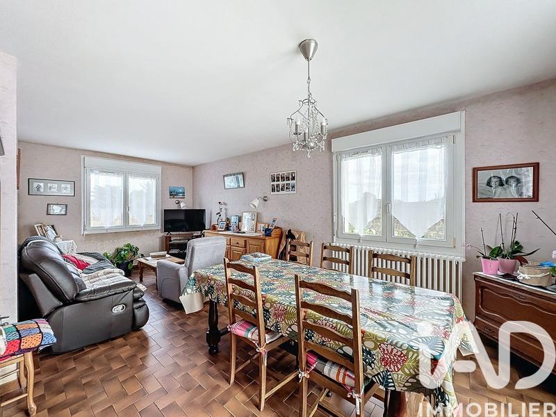 Maison - 90 m² - 5 pièces