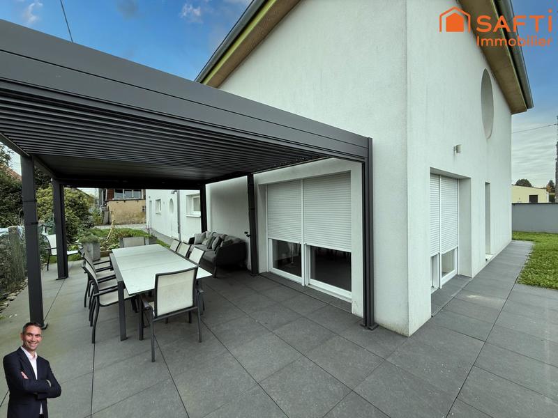 Maison - 236 m² - 5 pièces