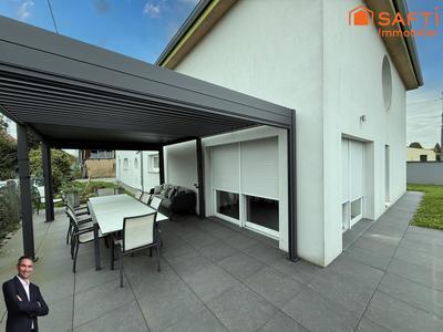 Maison - 236 m² - 5 pièces